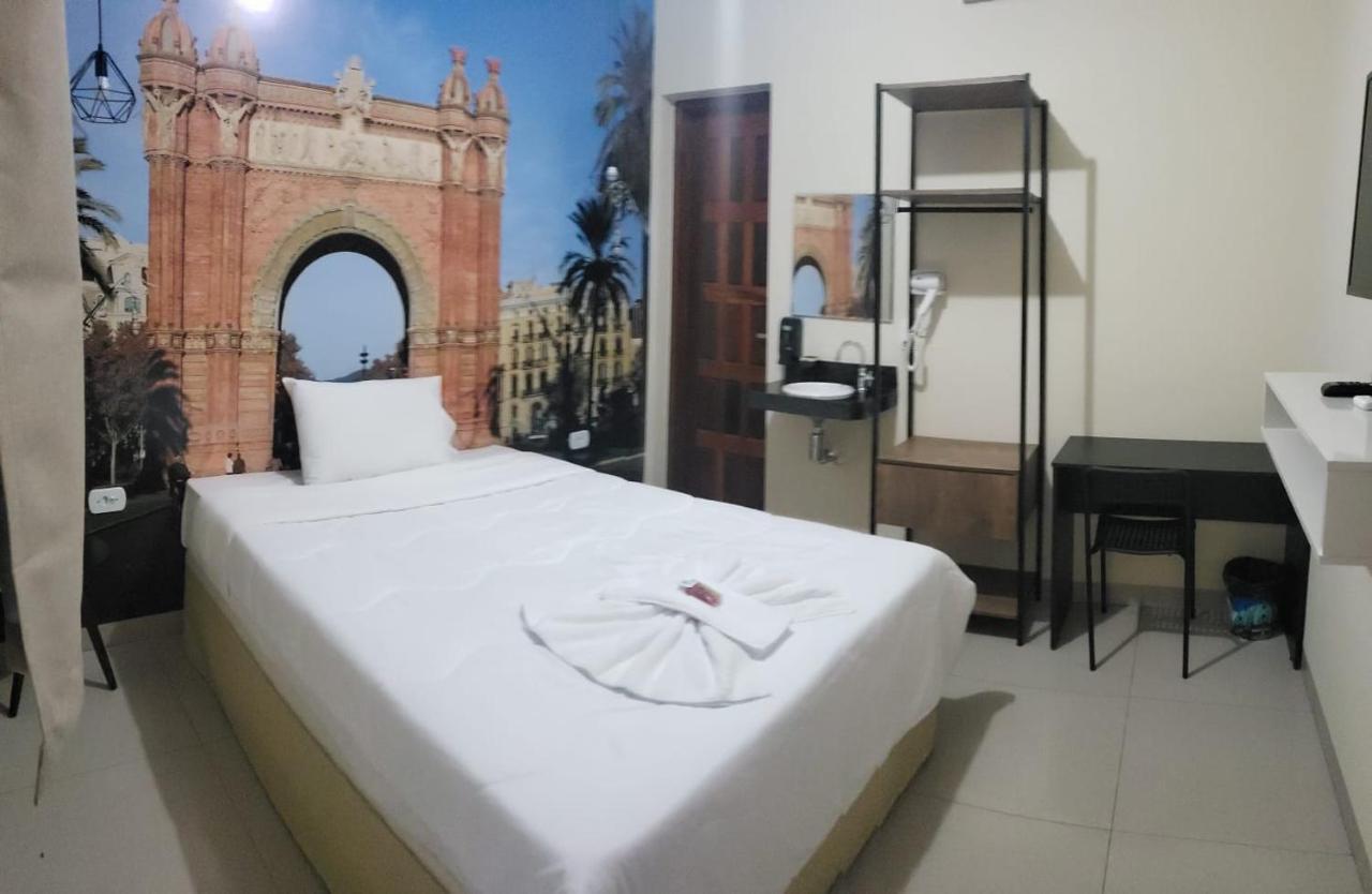 Shelter Hostel E Pousada Ponta Porã Kültér fotó